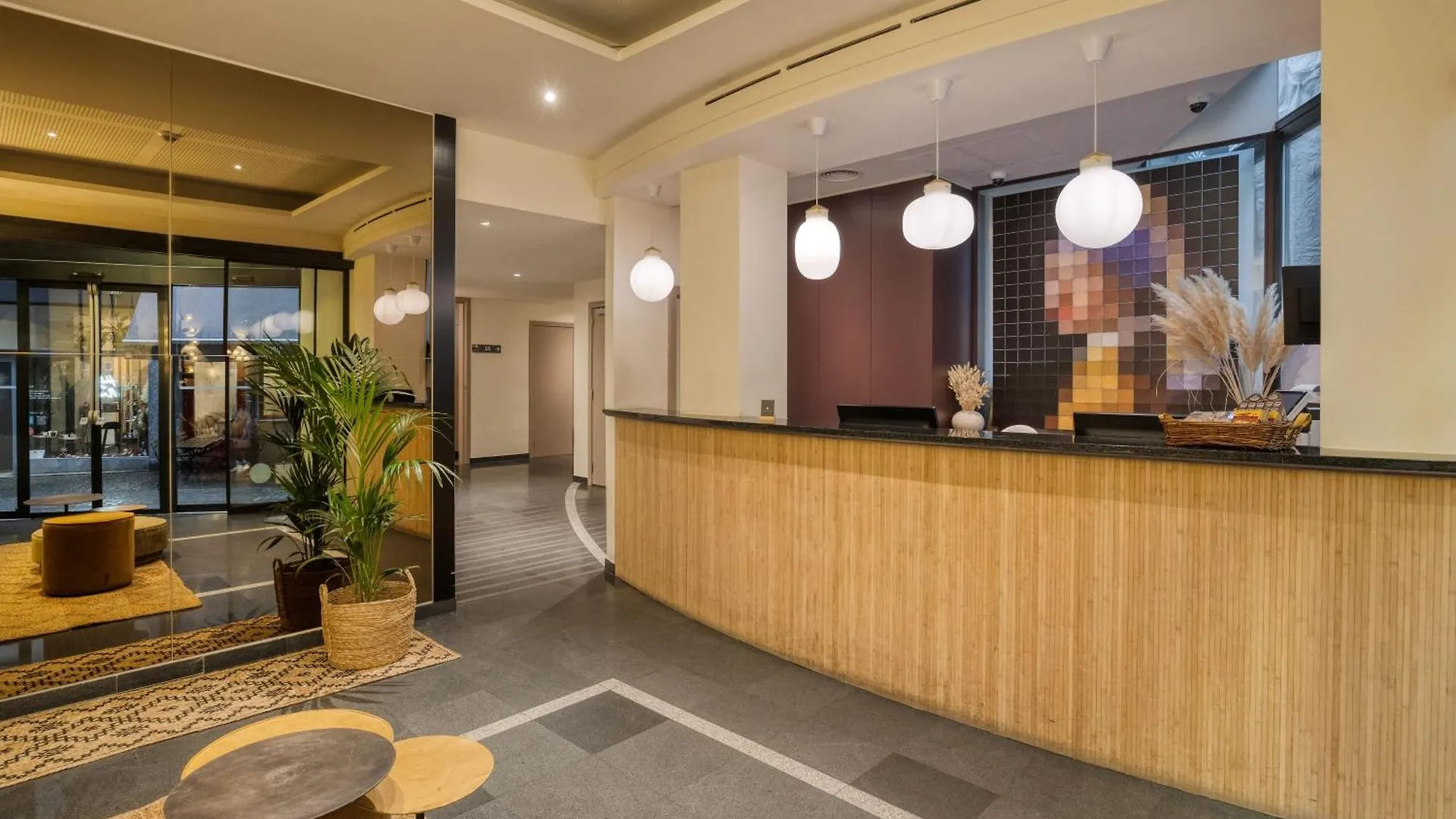 ***  Alma Grand Place Hotel Brussels Belgium